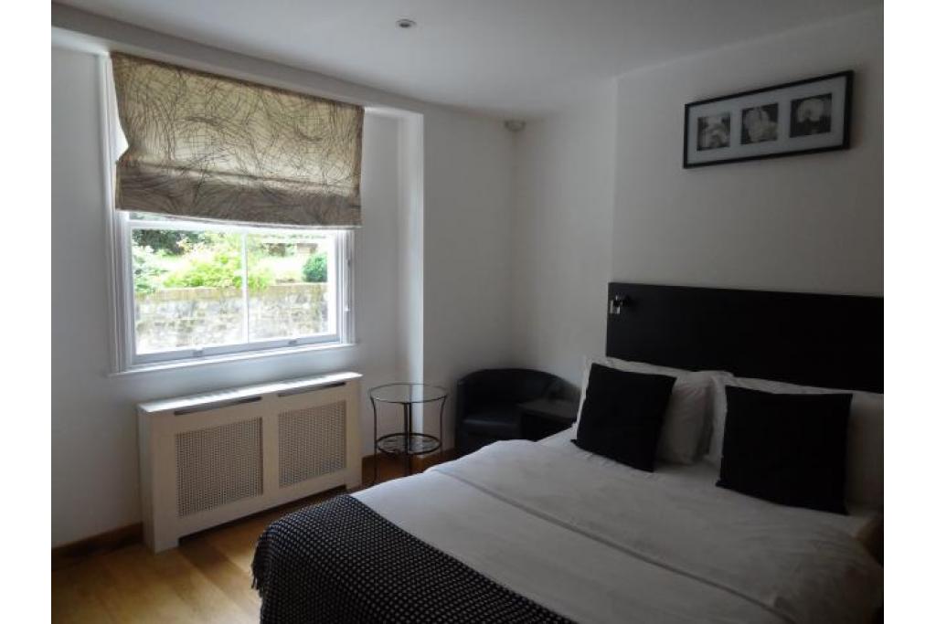 Modern Studio Apartment – Flat 02, Cartwright Gardens, Bloomsbury WC1H 9EH