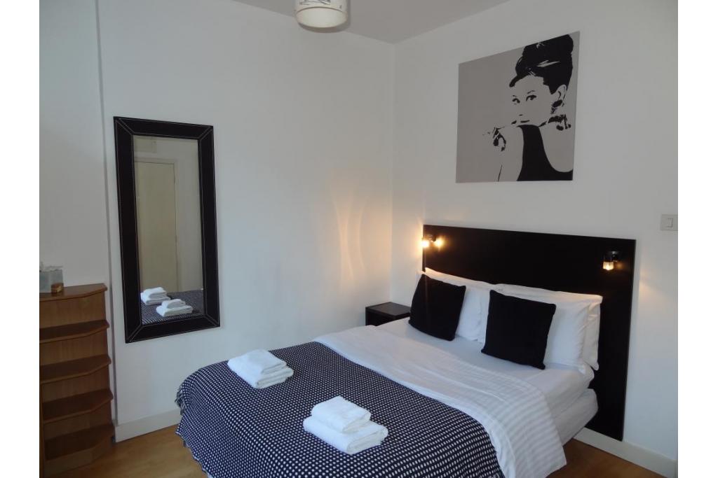 Modern Studio Apartment – Flat 10, Cartwright Gardens, Bloomsbury WC1H 9EH