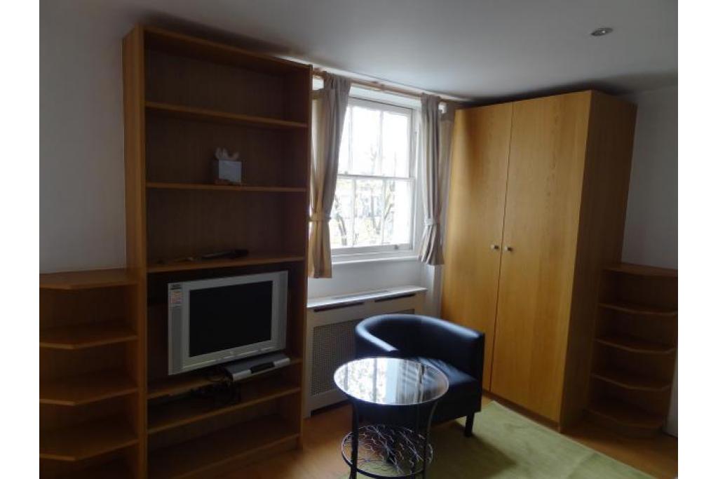 Modern Studio Apartment – Flat 28, Cartwright Gardens, Bloomsbury WC1H 9EH