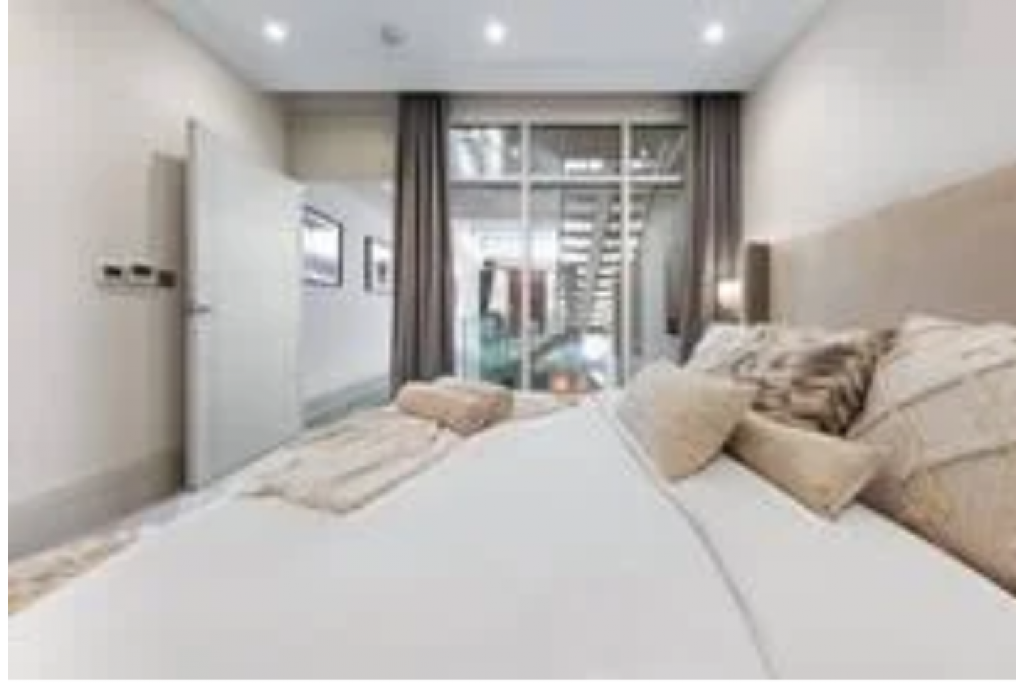 Elegant 3-Bedroom Maisonette with Park Views - Serviced Accommodation Mayfair