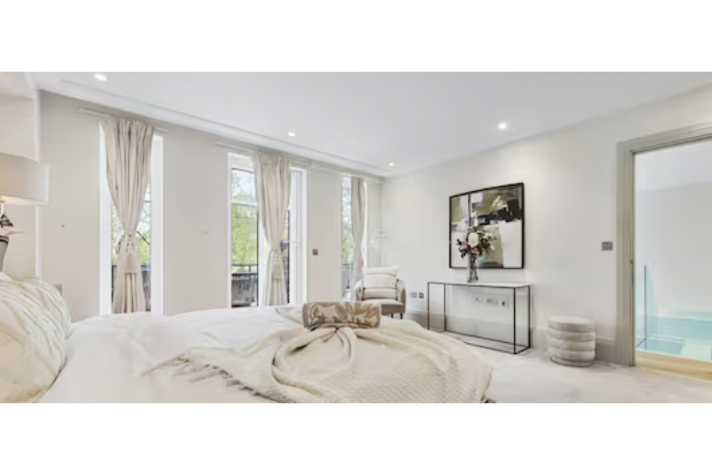 Elegant 3-Bedroom Maisonette with Park Views - Serviced Accommodation Mayfair