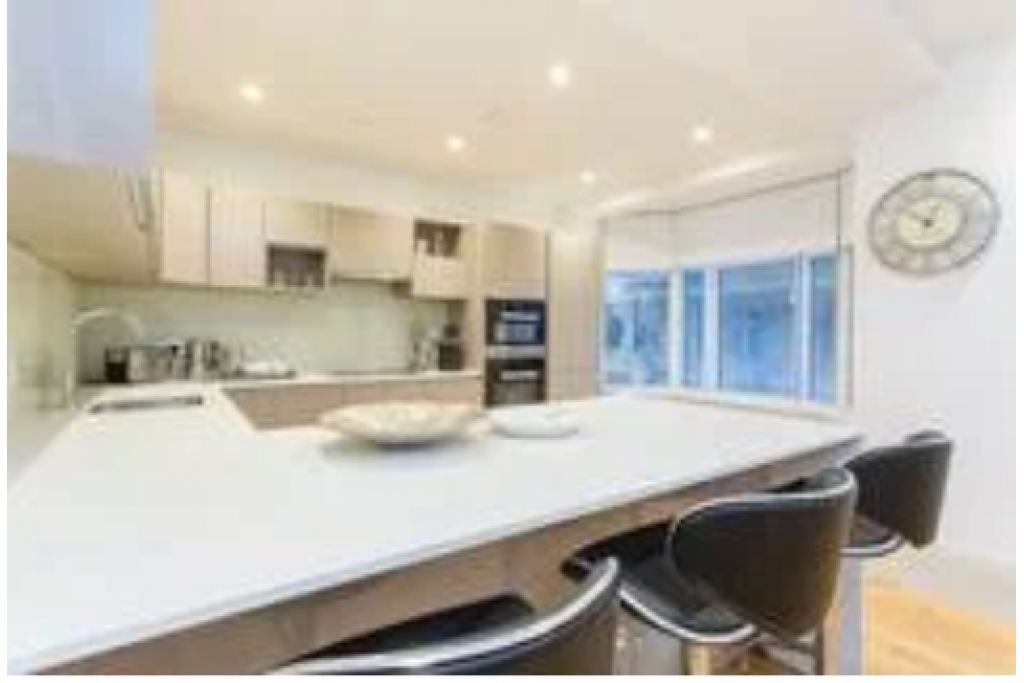 Luxury 2-Bedroom Serviced Accommodation in Mayfair – Prime Location, Hyde Park Views