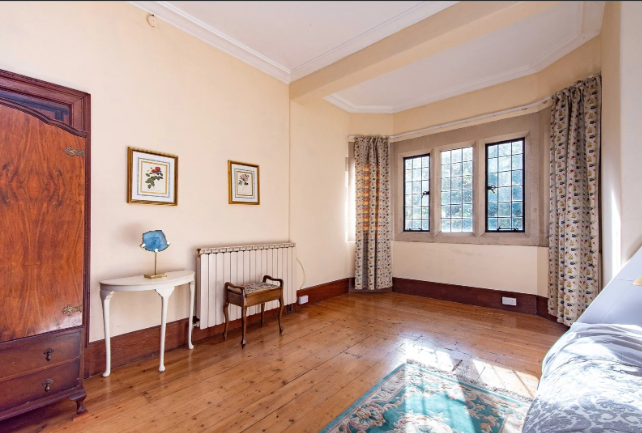 Cleeve Manor House – Wiltshire Holiday Cottages near Bath & Bristol