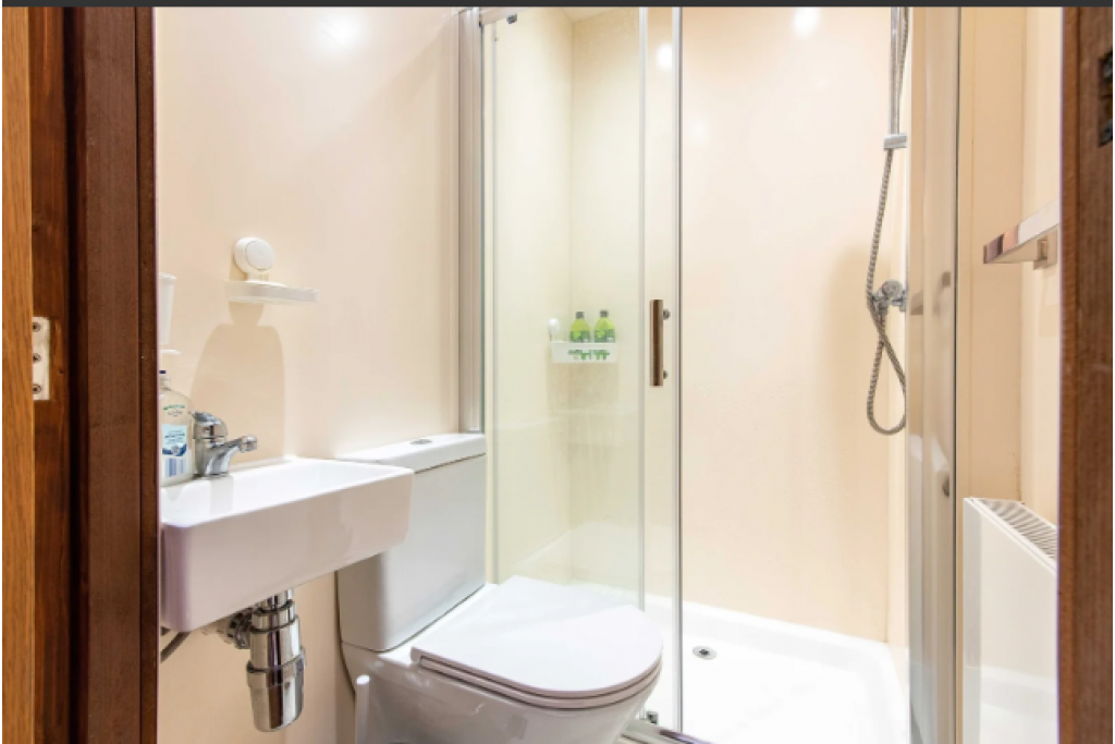 Cleeve Manor House – Wiltshire Holiday Cottages near Bath & Bristol