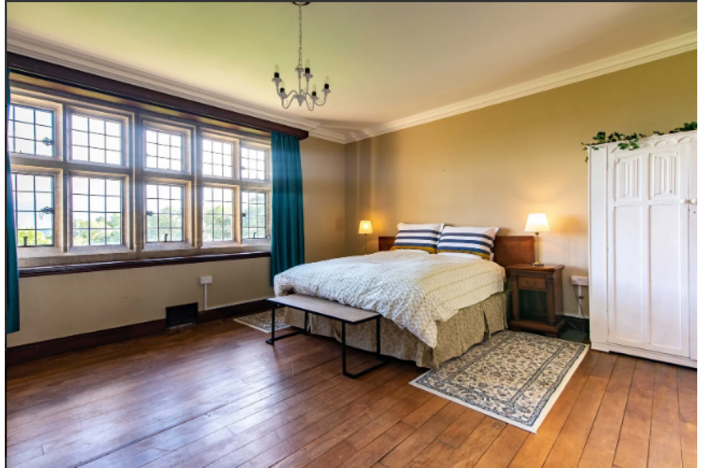 Cleeve Manor House – Wiltshire Holiday Cottages near Bath & Bristol