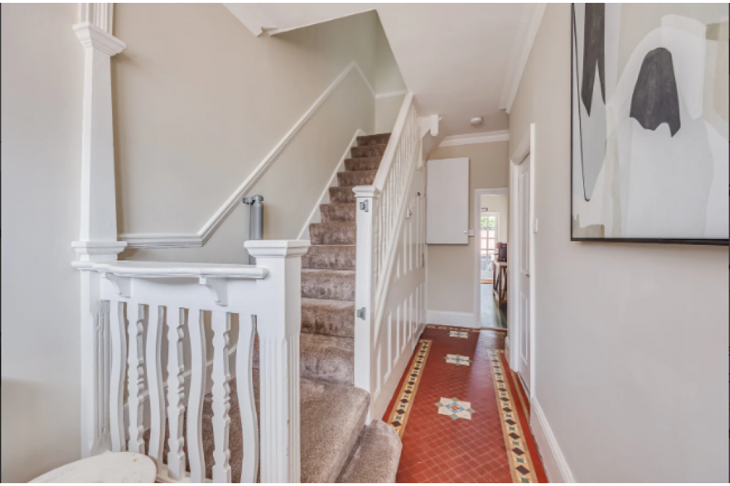 Rannoch Road Apartment – Hammersmith Accommodation