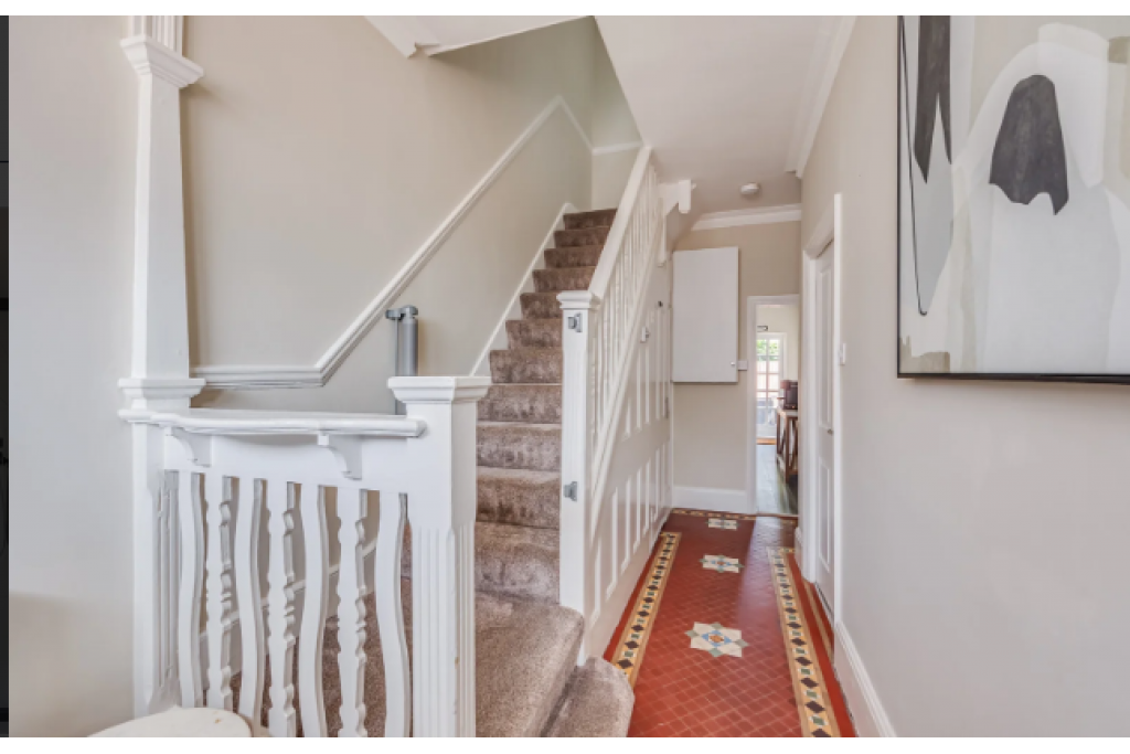 Rannoch Road Apartment – Hammersmith Accommodation