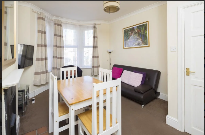 Gillingham Corporate Accommodation – Welcoming 3-Bedroom Flat