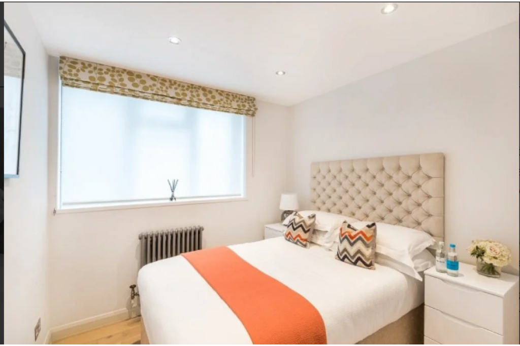 Kensington Accommodation – Luxury Duplex Apartment with Terrace at 35 Hyde Park Gate