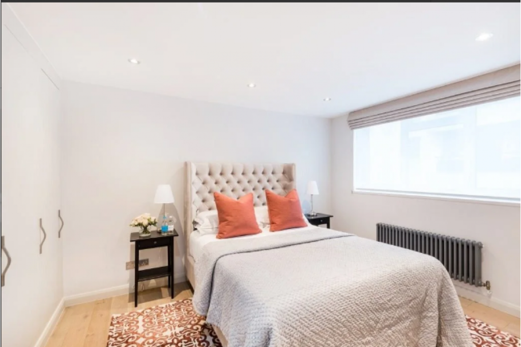 Kensington Accommodation – Luxury Duplex Apartment with Terrace at 35 Hyde Park Gate