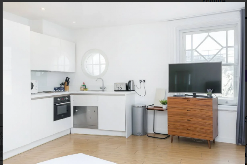 Group Accommodation Soho: Spacious, Central Living at Vernon House