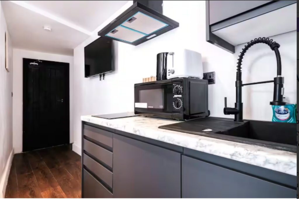 Holiday Apartments in Soho: A Cosy Retreat in Central London