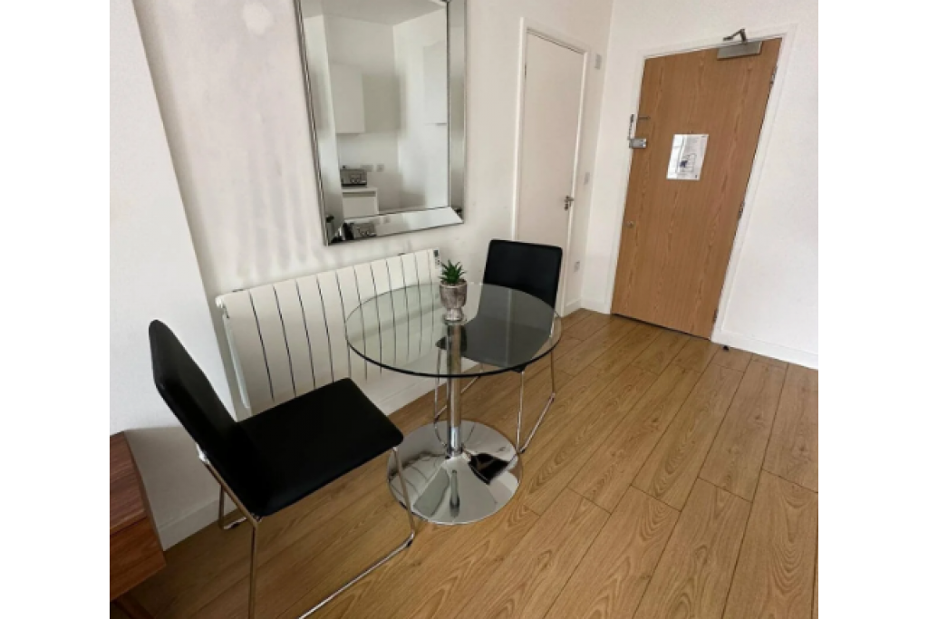 Corporate Accommodation in Soho – Stay Central, Stylish, and Connected