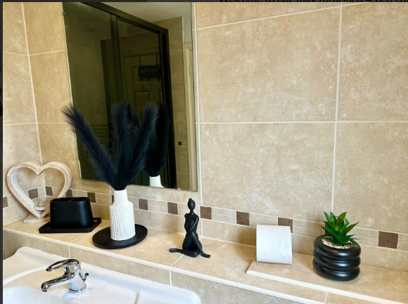 Accommodation Gloucestershire – 4-Bed Holiday Cottage for Short Lets and Extended Stays