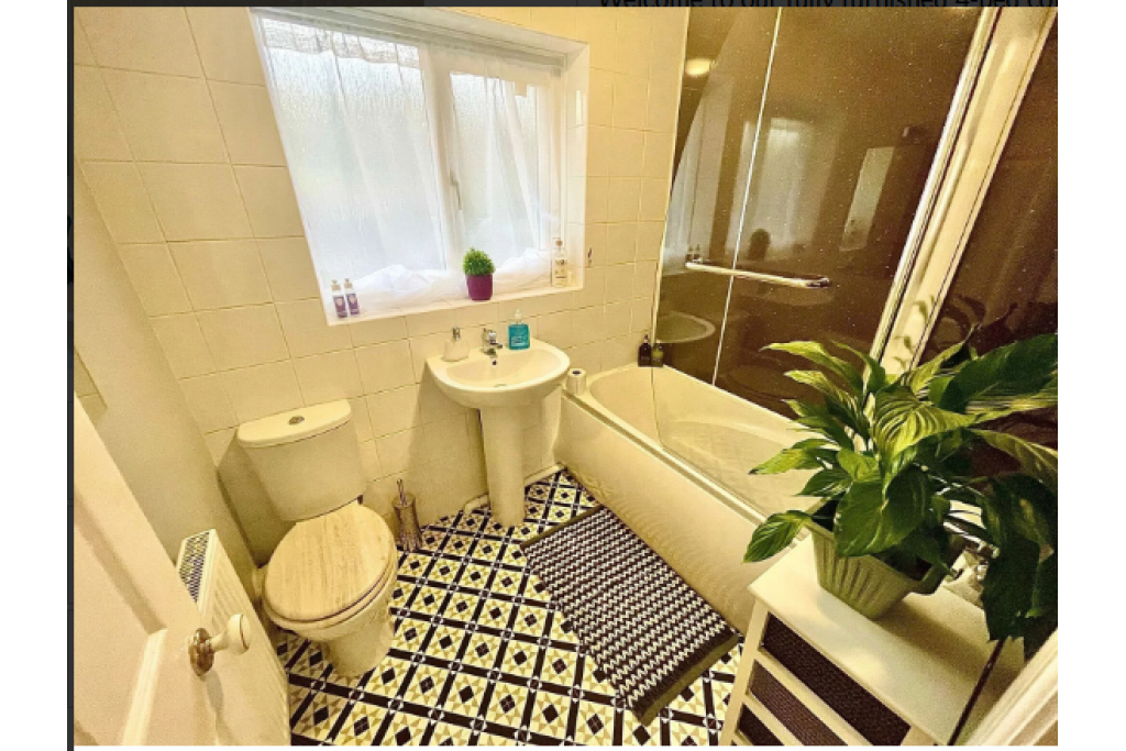 Accommodation Gloucestershire – 4-Bed Holiday Cottage for Short Lets and Extended Stays