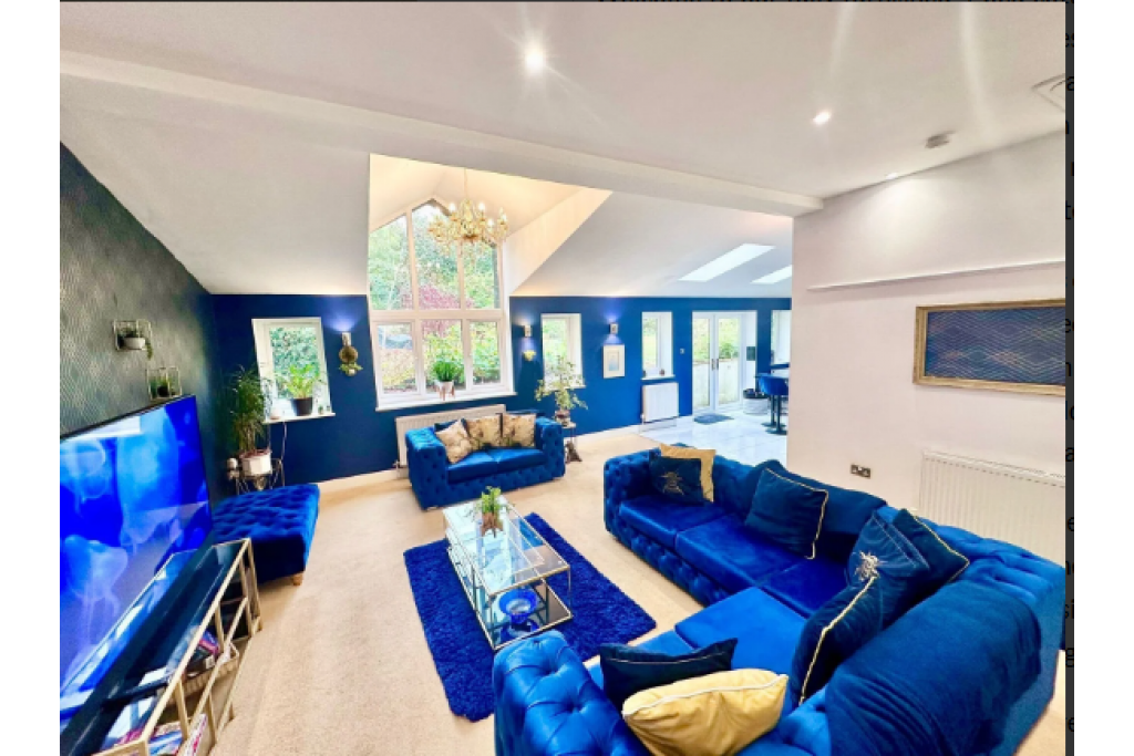 Accommodation Gloucestershire – 4-Bed Holiday Cottage for Short Lets and Extended Stays