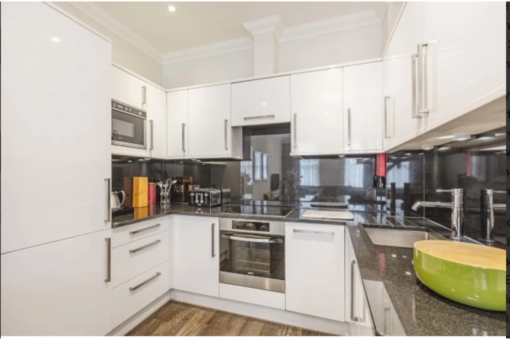 Kensington Serviced Apartments – Ashburn Court Apartments