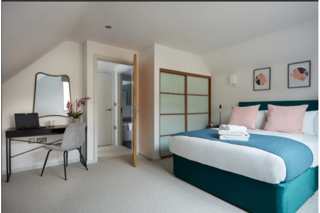 Short-Lets Accommodation – Hammersmith Mews Southerton London