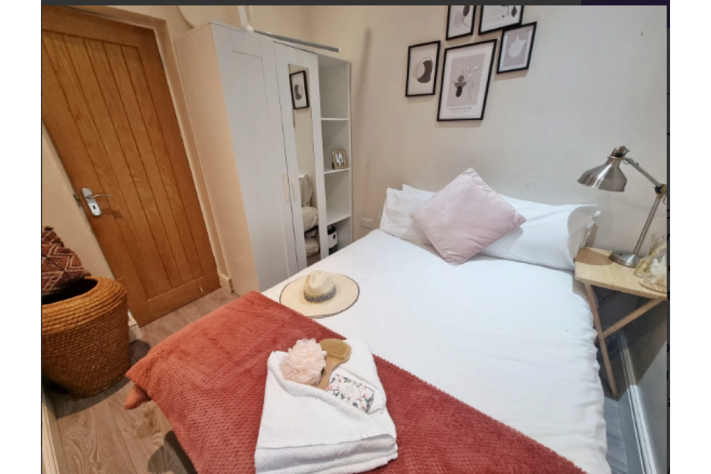 Family Accommodation London – Loampit Hill Apartment