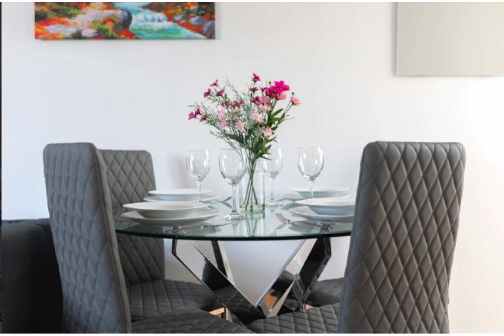 Modern Holiday Apartments London – Ascot Gardens Serviced Apartments