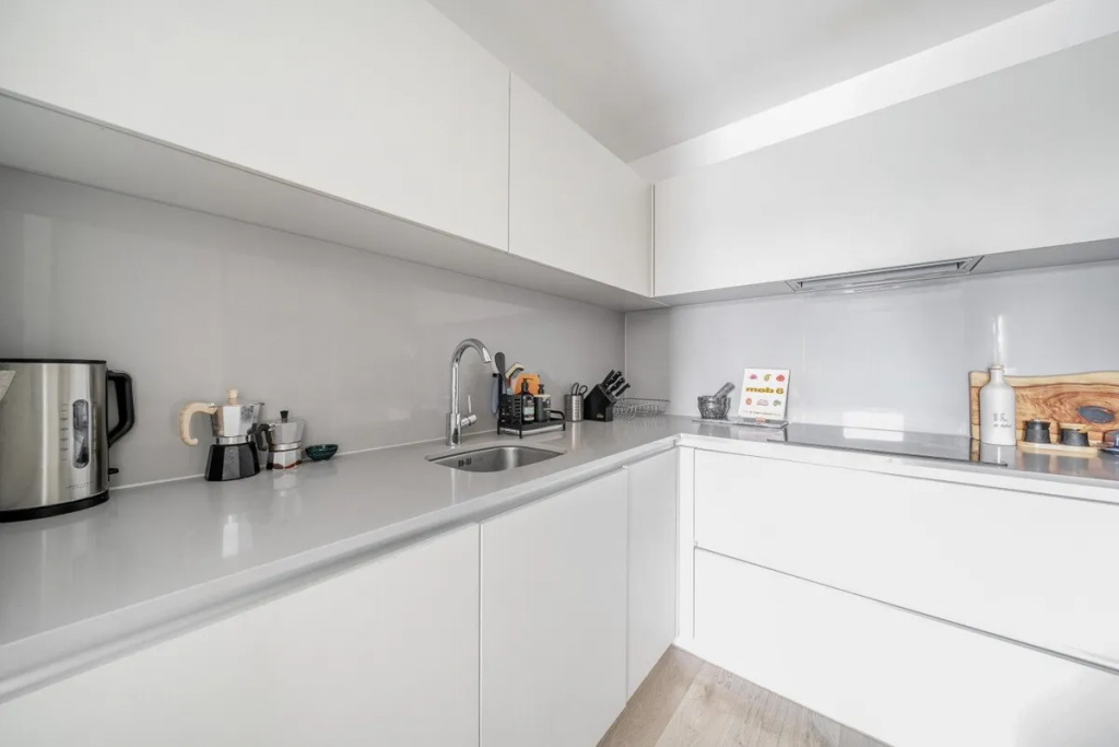 1 bed flat for sale Woods Road, Peckham, London SE15