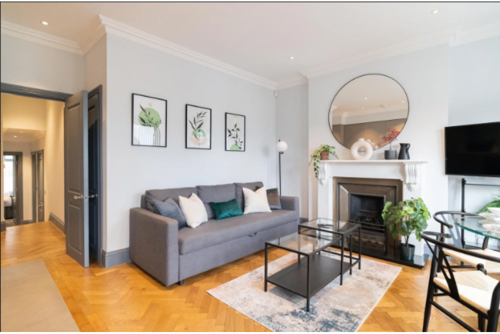 Accommodations in Barons Court – Margravine Garden London