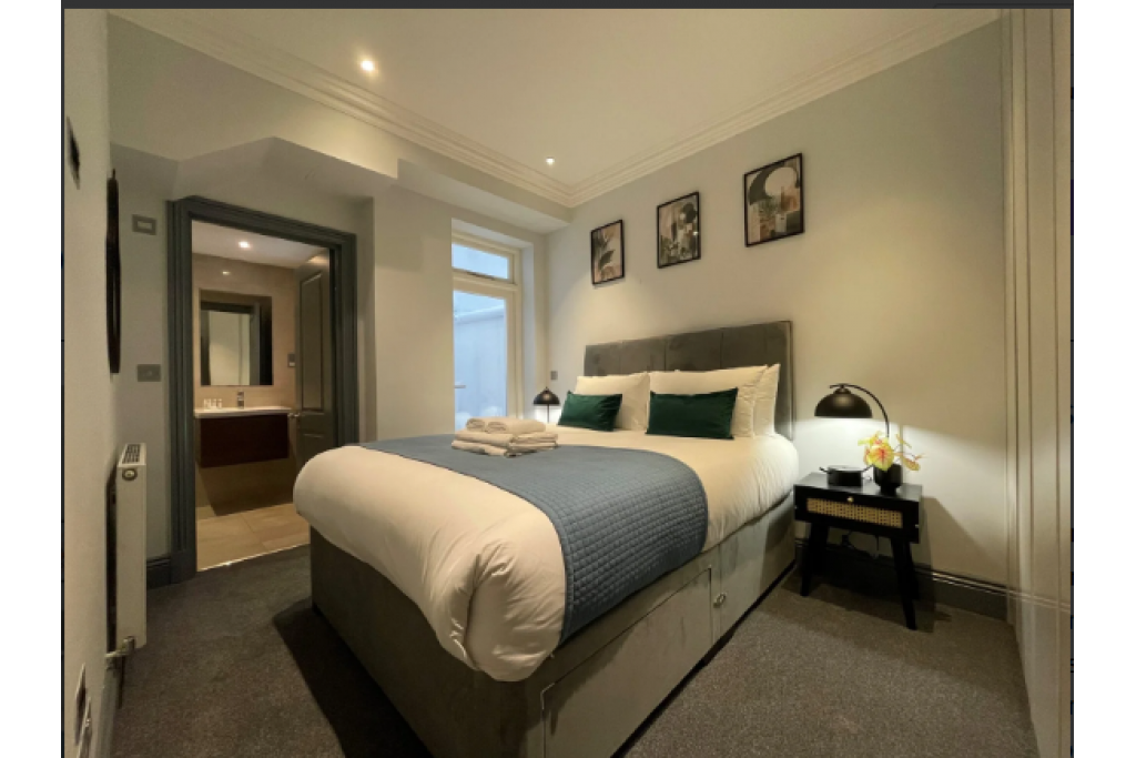 Accommodations in Barons Court – Margravine Garden London