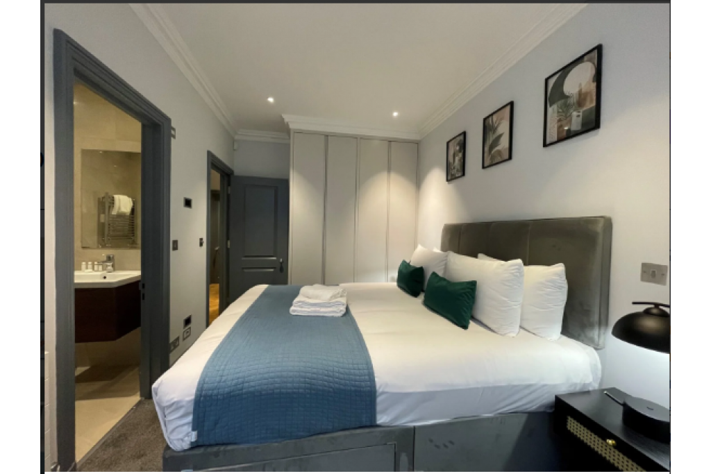 Accommodations in Barons Court – Margravine Garden London