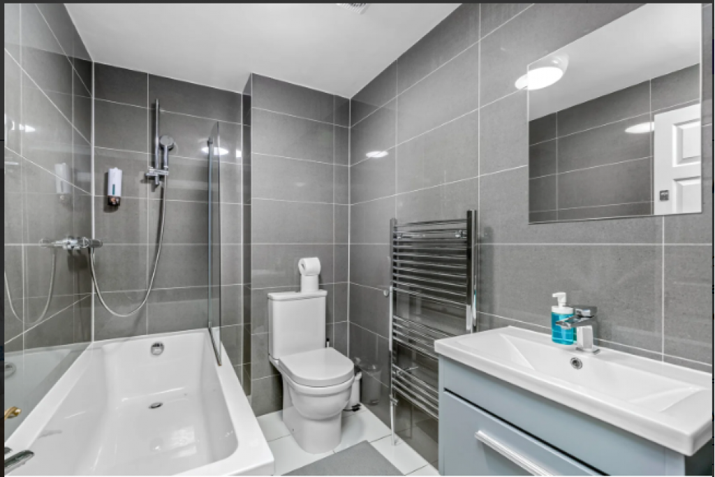 Serviced Apartment Canary Wharf – 24 Bridge House Quay, London E14 9QW