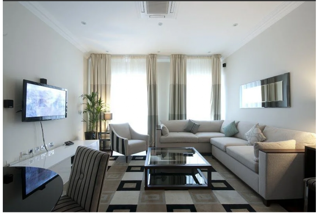 Luxury Accommodation South Kensington – 130 Queen’s Gate Apartments