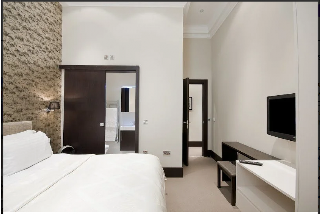 Luxury Accommodation South Kensington – 130 Queen’s Gate Apartments