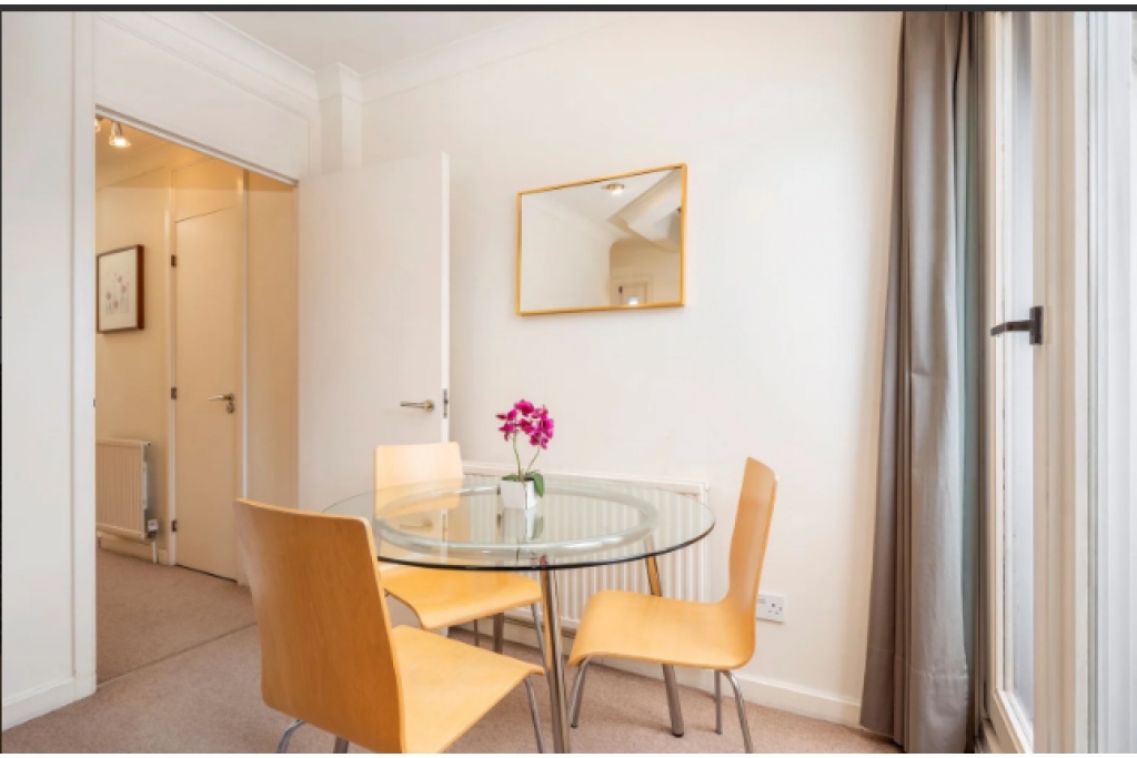 Fitzrovia Serviced Accommodation – Essel House Apartments, London