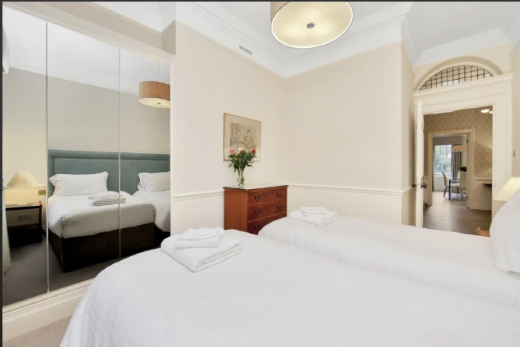 Serviced Accommodation Kensington, Central London – No 1 The Mansions