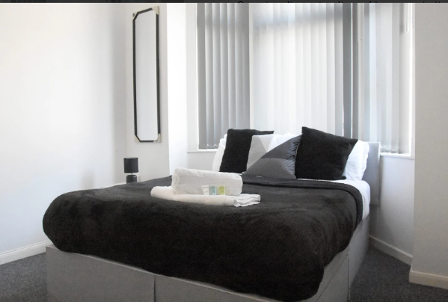 Leicestershire Holiday Cottages for Short Lets and Extended Stays in Coventry