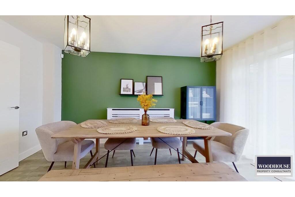 Elizabeth Gardens, Goffs Oak, EN7 – 4-Bedroom Detached House for Rent