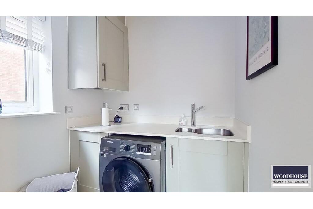 Elizabeth Gardens, Goffs Oak, EN7 – 4-Bedroom Detached House for Rent