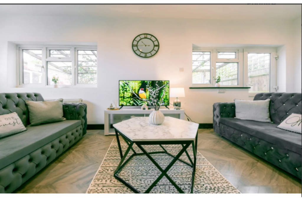 Holiday Cottages Hertfordshire – Oundle Avenue Cottage, Bushey