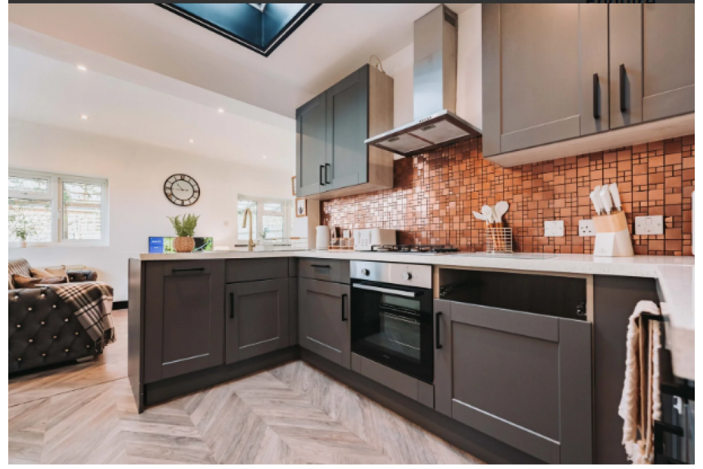 Holiday Cottages Hertfordshire – Oundle Avenue Cottage, Bushey