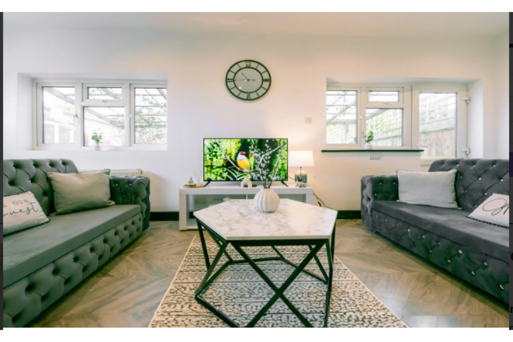 Holiday Cottages Hertfordshire – Oundle Avenue Cottage, Bushey