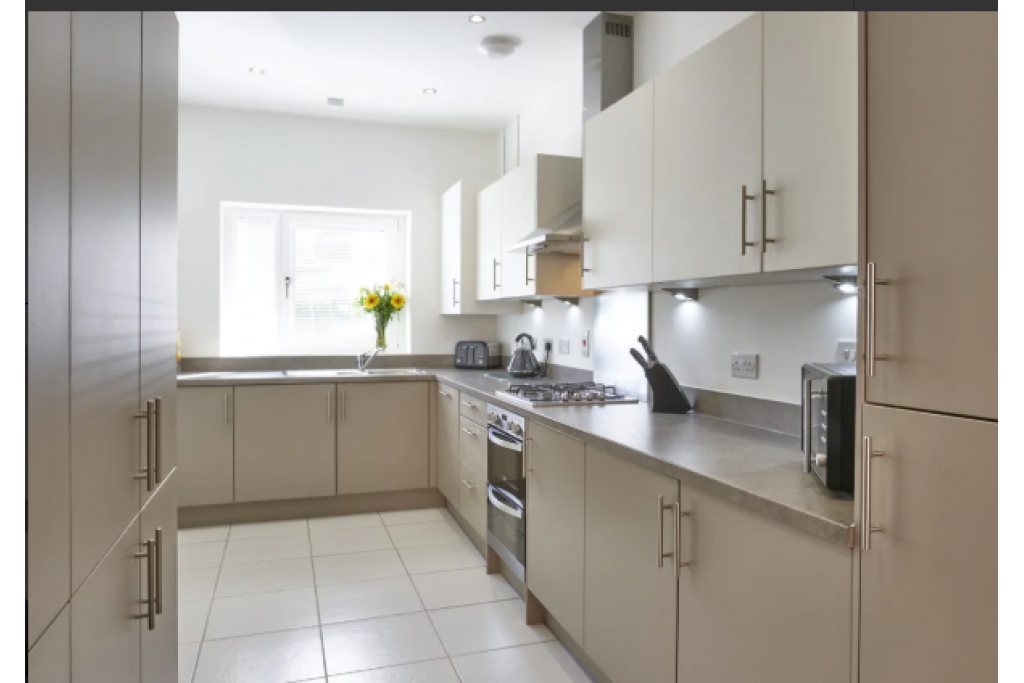 Campbell Park Apartments – Spacious 4-Bedroom Serviced Accommodation in Milton Keynes