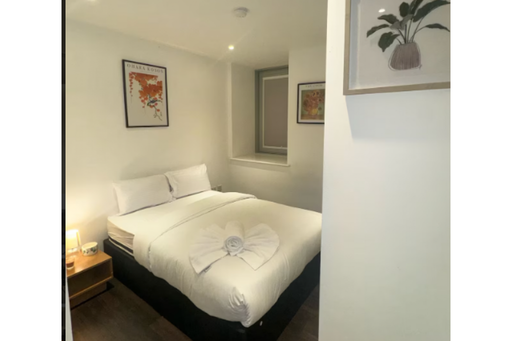 Christchurch Road Apartment – Spacious Short Term Accommodation in Wimbledon