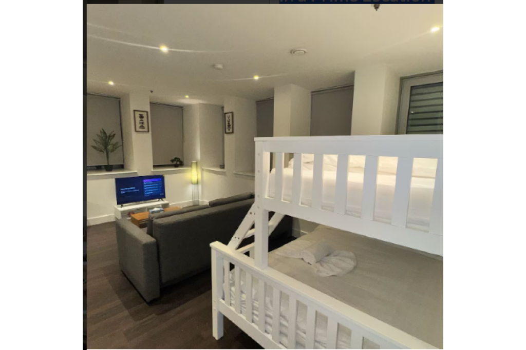 Christchurch Road Apartment – Spacious Short Term Accommodation in Wimbledon