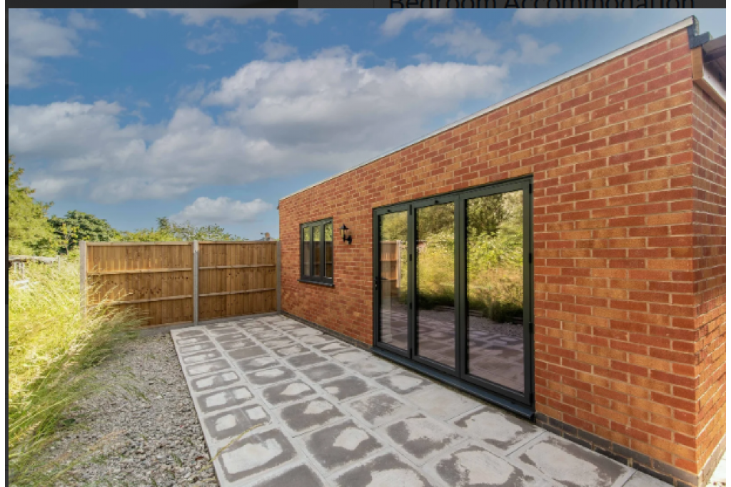 Leicester Serviced Apartments – Bagworth House 4-Bedroom Accommodation