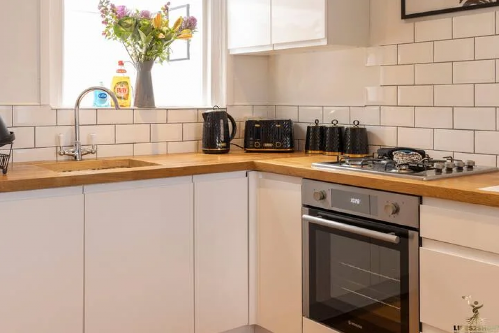 Self-Catering Apartments in Exeter – Howell Road Apartments