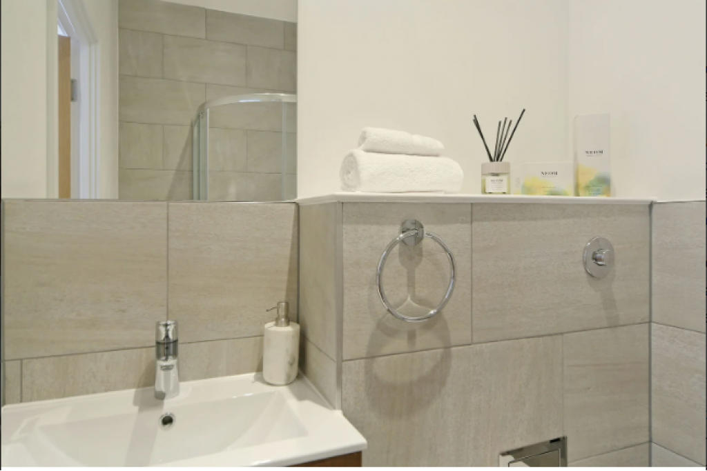 College Road Harrow Apartments – Harrow Serviced Apartments London