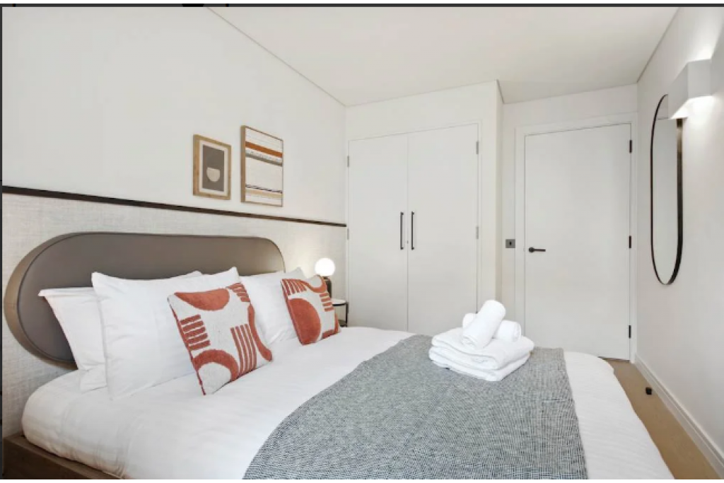 Bow Lane Apartments – Corporate Accommodation Near Bank Station