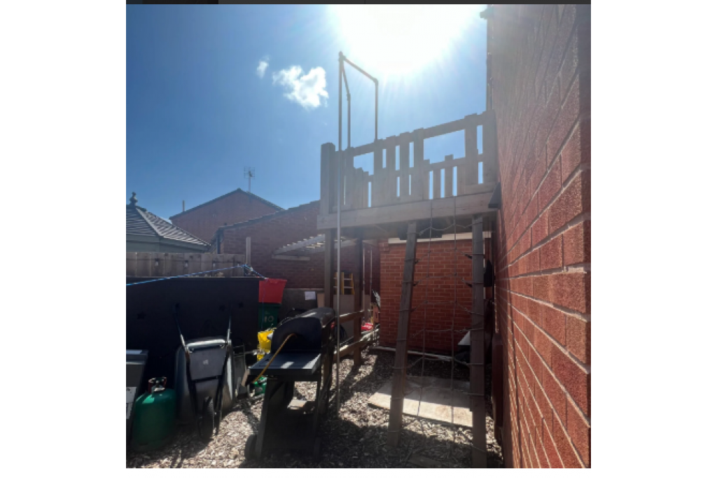 Bristol Family Accommodation with Parking and Outdoor Space