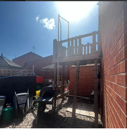 Bristol Family Accommodation with Parking and Outdoor Space