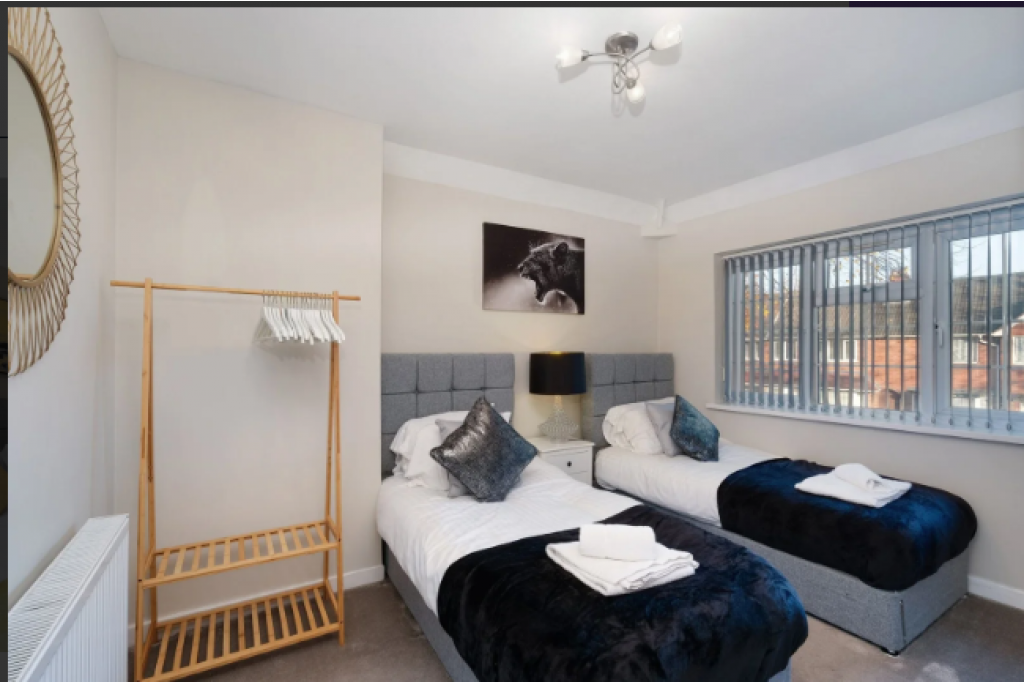 Grindleford House - Group Accommodation Birmingham