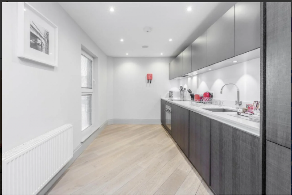 The Quadrant Apartments – West London Serviced Apartment
